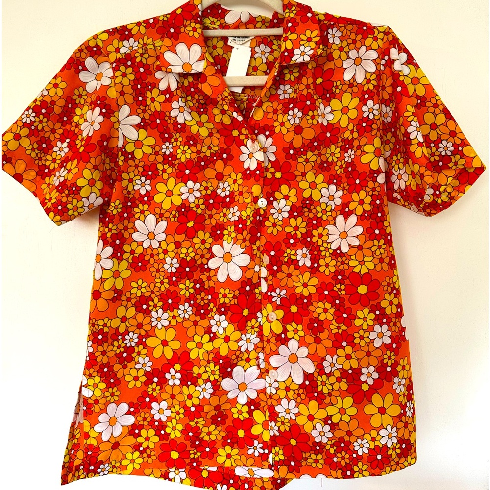 Authentic Hawaiian floral print button up